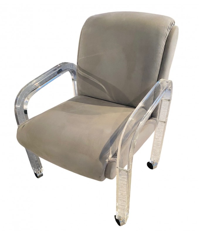 1970s Attributed to Lion in Frost Lucite Dining Chair (With Casters)